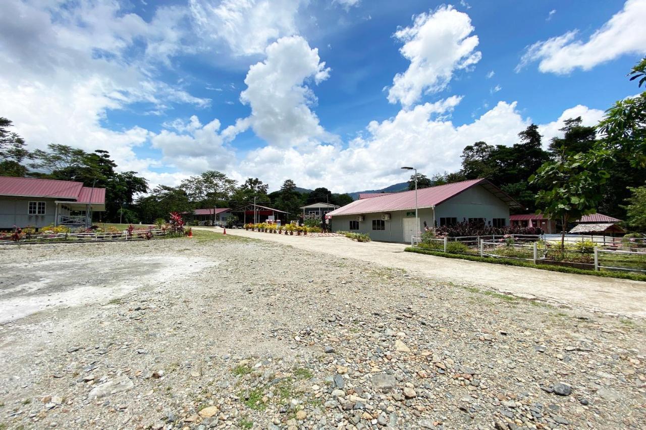 Spot On 90279 Kinomulok Garden Hotell Ranau Exteriör bild