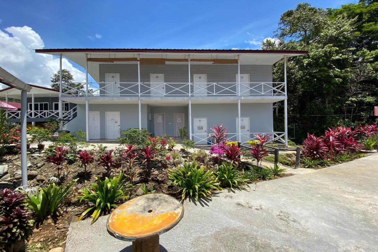 Spot On 90279 Kinomulok Garden Hotell Ranau Exteriör bild