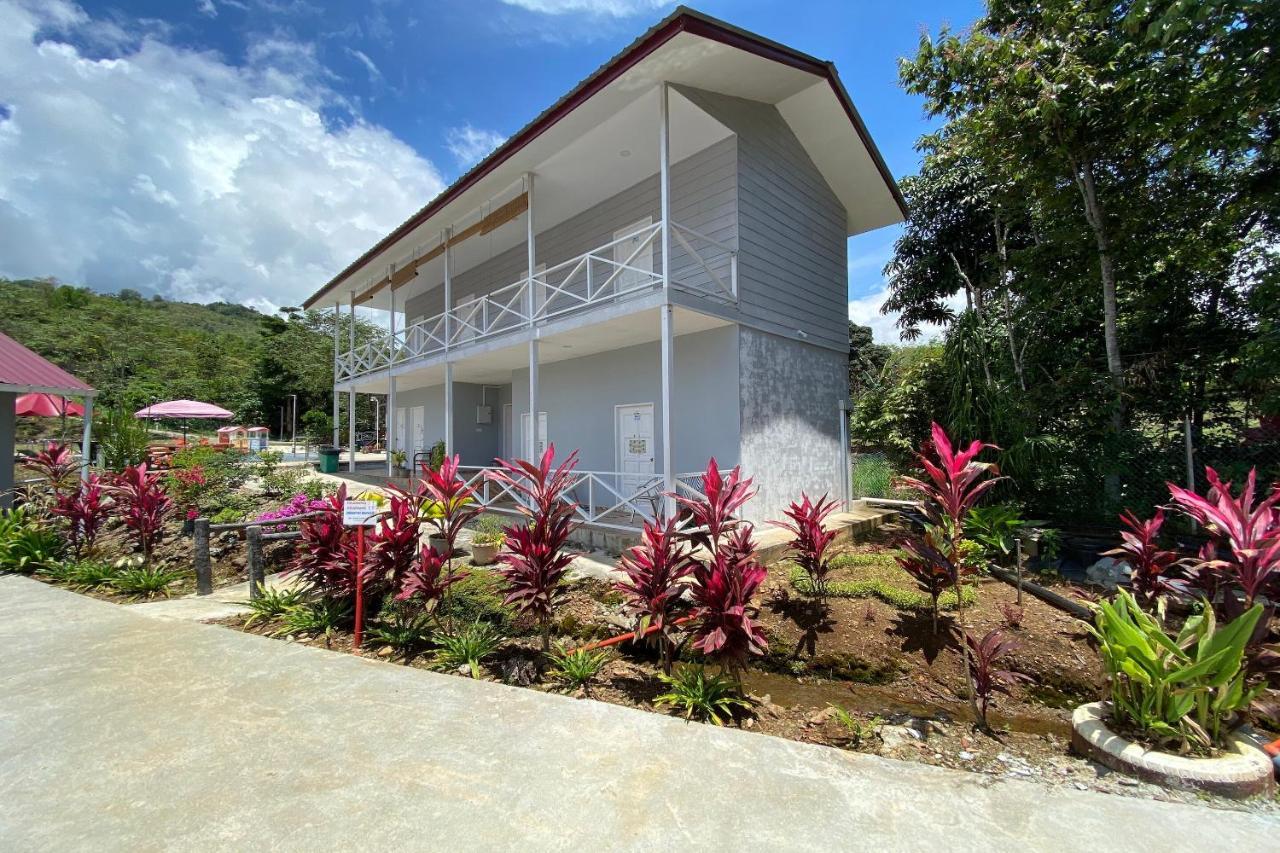 Spot On 90279 Kinomulok Garden Hotell Ranau Exteriör bild